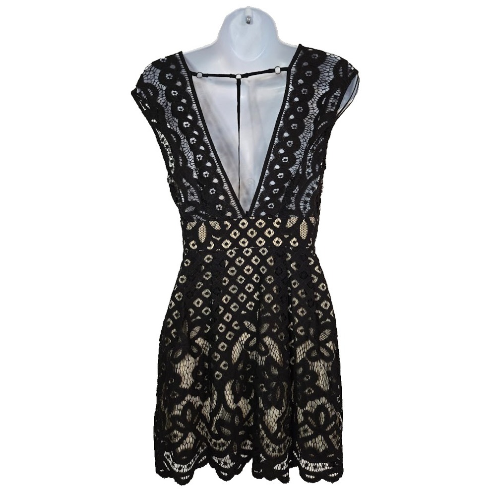 Free People One Million Lovers‎ Black Lace A-Line Dress Size 0 Tan Lining NWT - Picture 3 of 14